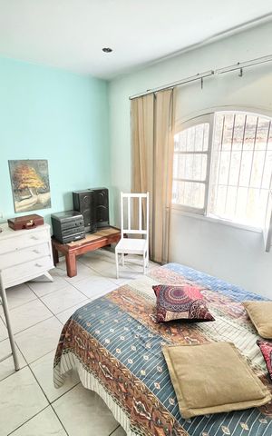 Casa à venda com 240m², 4 quartos e 10 vagas Casa à venda com 240m², 4 quartos e 10 vagasQuarto 1