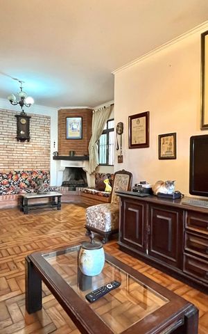 Casa para alugar com 177m², 5 quartos e 2 vagas Casa para alugar com 177m², 5 quartos e 2 vagasSala