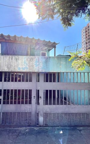 Casa para alugar com 177m², 5 quartos e 2 vagas Casa para alugar com 177m², 5 quartos e 2 vagasFachada