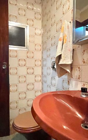 Casa para alugar com 177m², 5 quartos e 2 vagas Casa para alugar com 177m², 5 quartos e 2 vagasBanheiro Social