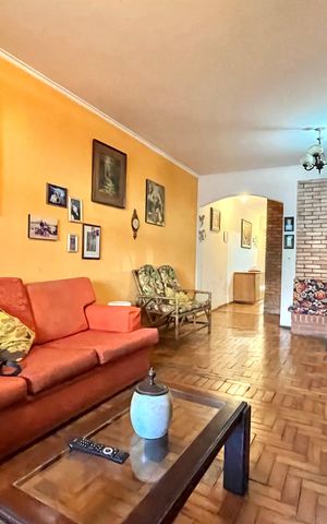 Casa para alugar com 177m², 5 quartos e 2 vagas Casa para alugar com 177m², 5 quartos e 2 vagasSala