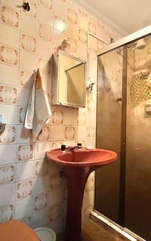 Casa para alugar com 177m², 5 quartos e 2 vagas Casa para alugar com 177m², 5 quartos e 2 vagasBanheiro Social