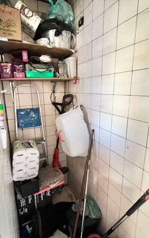 Casa à venda com 120m², 2 quartos e 3 vagas Casa à venda com 120m², 2 quartos e 3 vagasBanheiro de serviço