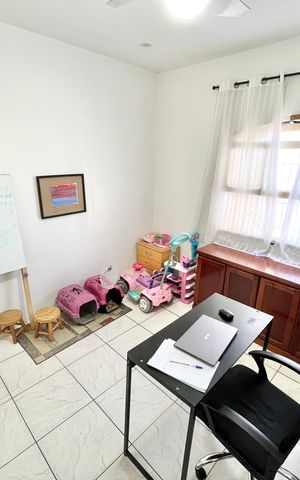 Casa à venda com 120m², 2 quartos e 3 vagas Casa à venda com 120m², 2 quartos e 3 vagasQuarto 1