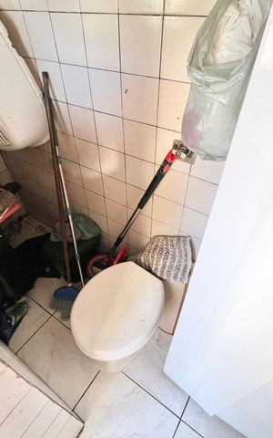 Casa à venda com 120m², 2 quartos e 3 vagas Casa à venda com 120m², 2 quartos e 3 vagasBanheiro de serviço