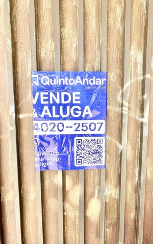 Casa à venda com 120m², 2 quartos e 3 vagas Casa à venda com 120m², 2 quartos e 3 vagasFachada/Placa