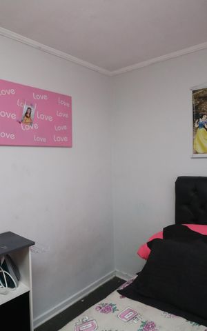 Casa à venda com 120m², 5 quartos e 2 vagasQuarto 3