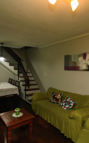 Casa à venda com 120m², 5 quartos e 2 vagasSala