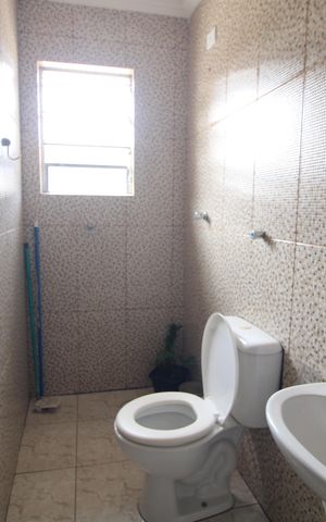 Casa à venda com 140m², 3 quartos e 3 vagasBanheiro da suíte