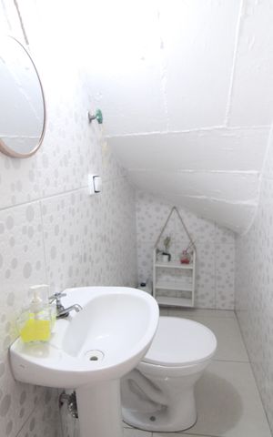Casa à venda com 140m², 3 quartos e 3 vagasLavabo