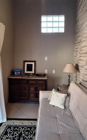 Casa à venda com 400m², 4 quartos e 2 vagas Casa à venda com 400m², 4 quartos e 2 vagasSala de Jogos