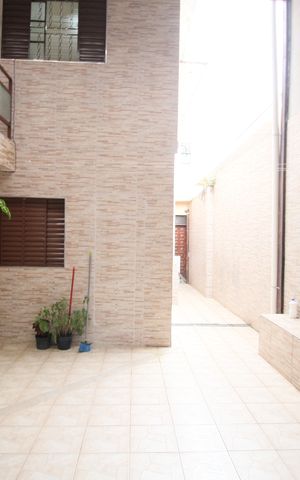 Casa à venda com 117m², 6 quartos e 1 vagaQuintal com Churrasqueira