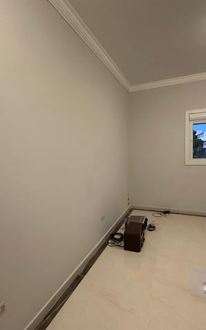 Casa de condomínio para alugar com 450m², 4 quartos e 4 vagas Casa de condomínio para alugar com 450m², 4 quartos e 4 vagasSuíte 4