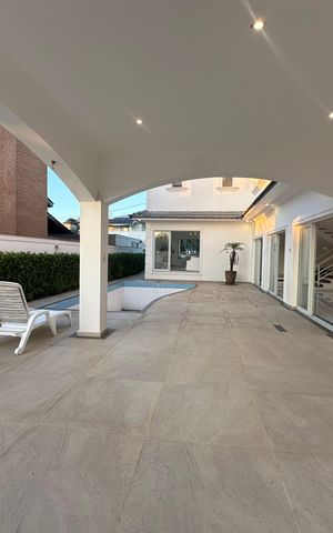 Casa de condomínio para alugar com 450m², 4 quartos e 4 vagas Casa de condomínio para alugar com 450m², 4 quartos e 4 vagasChurrasqueira