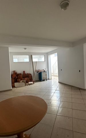 Casa de condomínio para alugar com 450m², 4 quartos e 4 vagas Casa de condomínio para alugar com 450m², 4 quartos e 4 vagasÁrea comum