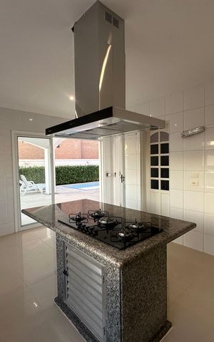 Casa de condomínio para alugar com 450m², 4 quartos e 4 vagas Casa de condomínio para alugar com 450m², 4 quartos e 4 vagasCozinha
