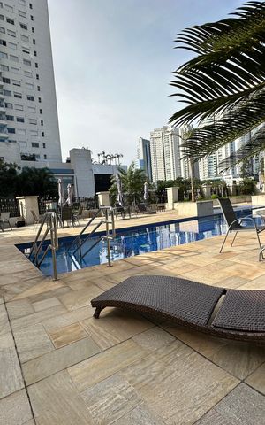 Apartamento à venda com 86m², 2 quartos e 2 vagasÁrea comum - Piscina