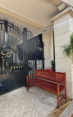 Apartamento à venda com 86m², 2 quartos e 2 vagasFachada e portaria