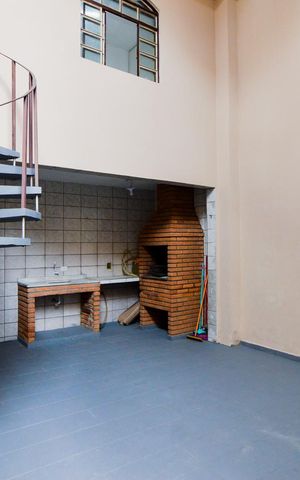 Casa à venda com 180m², 3 quartos e 2 vagasÁrea gourmet