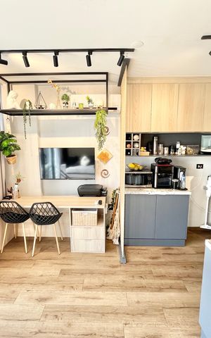 Studio à venda com 27m², 1 quarto e sem vaga Studio à venda com 27m², 1 quarto e sem vagaSala/Quarto/Cozinha