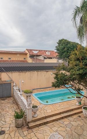 Casa à venda com 200m², 4 quartos e 2 vagasVaranda