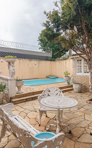 Casa à venda com 200m², 4 quartos e 2 vagasQuintal