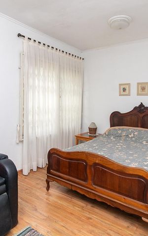 Casa à venda com 200m², 4 quartos e 2 vagasQuarto 1
