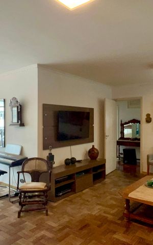 Apartamento à venda com 118m², 3 quartos e 1 vaga Apartamento à venda com 118m², 3 quartos e 1 vagaSala