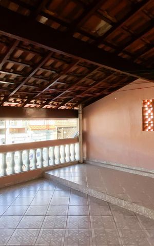 Casa à venda com 140m², 3 quartos e 2 vagasVaranda 