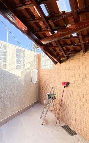 Casa à venda com 140m², 3 quartos e 2 vagasÁrea de Serviço