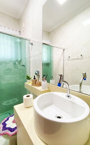 Casa à venda com 140m², 3 quartos e 2 vagasLavabo 