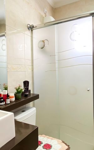 Casa à venda com 140m², 3 quartos e 2 vagasBanheiro 