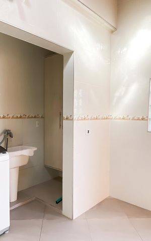 Casa à venda com 140m², 3 quartos e 2 vagasÁrea de Serviço
