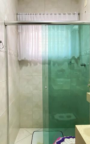 Casa à venda com 140m², 3 quartos e 2 vagasLavabo 