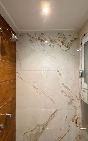 Apartamento à venda com 99m², 2 quartos e 2 vagasBanheiro Social