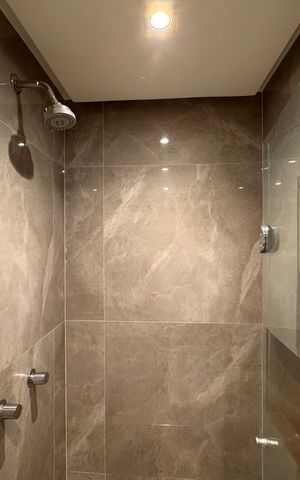 Apartamento à venda com 99m², 2 quartos e 2 vagasSuíte - Banheiro