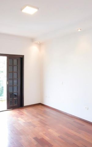 Casa à venda com 490m², 4 quartos e 6 vagasSuíte 3