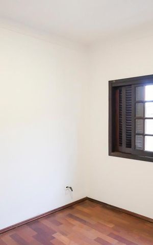 Casa à venda com 490m², 4 quartos e 6 vagasSuíte 2