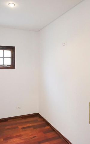 Casa à venda com 490m², 4 quartos e 6 vagasSuíte 3