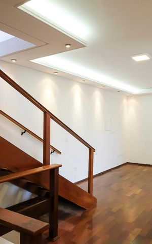 Casa à venda com 490m², 4 quartos e 6 vagasSala de acesso para as suítes