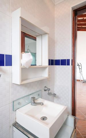 Casa à venda com 490m², 4 quartos e 6 vagasBanheiro varanda