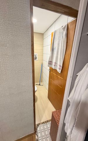 Casa à venda com 250m², 4 quartos e 4 vagasBanheiro