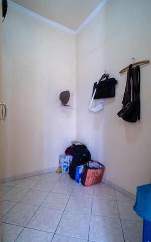 Casa de condomínio para alugar com 320m², 3 quartos e 4 vagas Casa de condomínio para alugar com 320m², 3 quartos e 4 vagasCloset da suíte