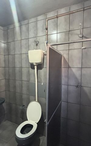 Casa para alugar com 80m², 2 quartos e 2 vagas Casa para alugar com 80m², 2 quartos e 2 vagasBanheiro