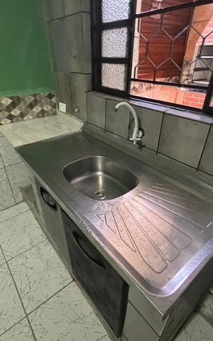 Casa para alugar com 80m², 2 quartos e 2 vagas Casa para alugar com 80m², 2 quartos e 2 vagasCozinha