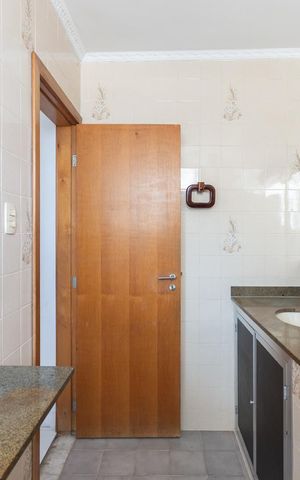 Apartamento à venda com 80m², 2 quartos e sem vagaBanheiro