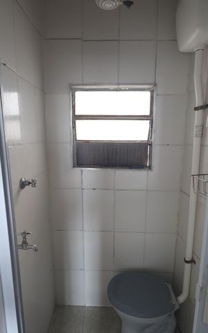 Casa à venda com 120m², 6 quartos e 1 vaga Casa à venda com 120m², 6 quartos e 1 vagaBanheiro casa 1