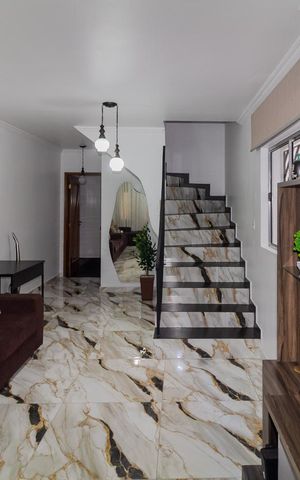 Casa à venda com 280m², 4 quartos e 2 vagasSala
