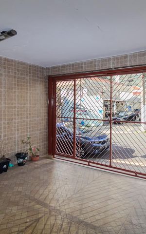 Casa à venda com 280m², 4 quartos e 2 vagasGaragem