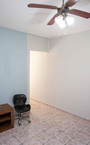 Casa à venda com 100m², 3 quartos e 2 vagasSala